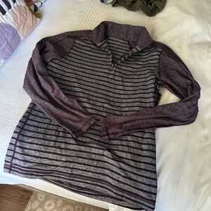 lululemon athletica Men's Striped Sweatshirt - Purple and Gray